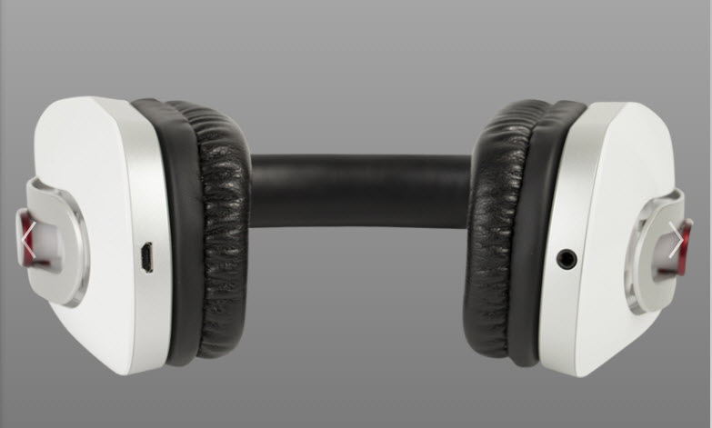 Turtle Beach i30 wireless headset